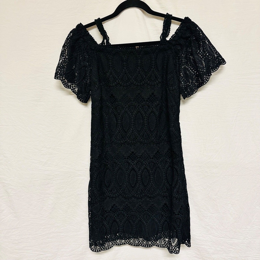 White House Black Market Dress Embroidered Cold‎ Shoulder Dress Black Size 00